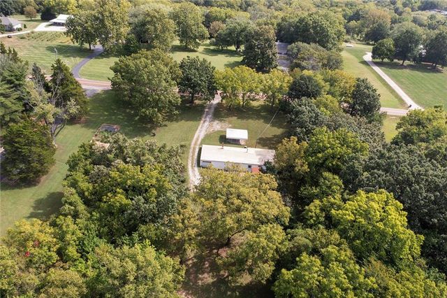 3122 S Owens School Road, Independence, MO 64057