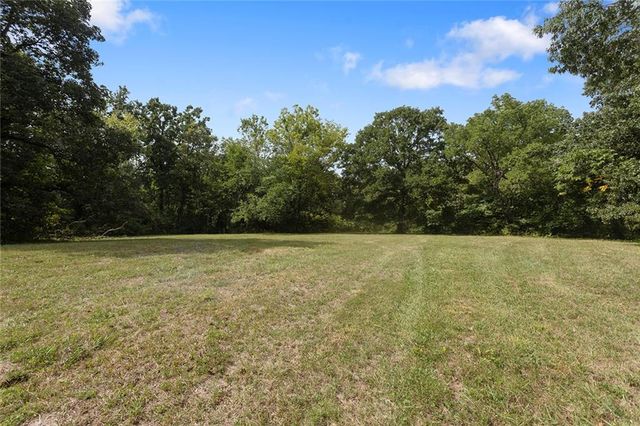 3122 S Owens School Road, Independence, MO 64057