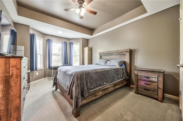 24020 W 80th Street, Lenexa, KS 66227