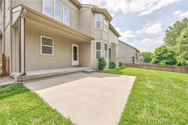 24020 W 80th Street, Lenexa, KS 66227