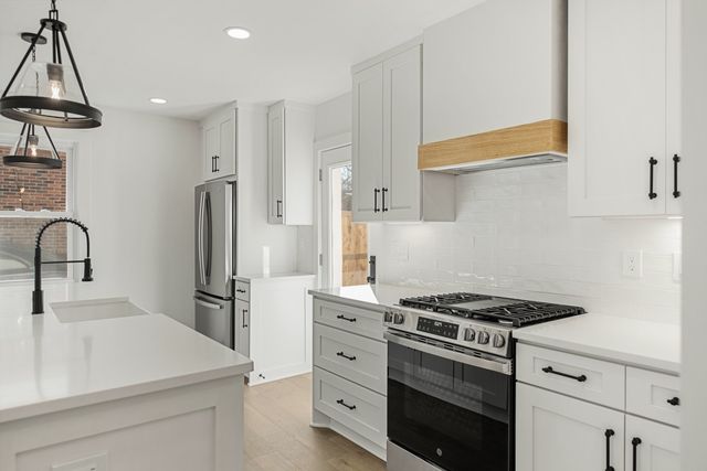 1118 Sunnymeade Dr, Nashville, TN 37216