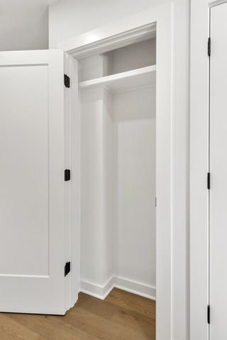 1118 Sunnymeade Dr, Nashville, TN 37216