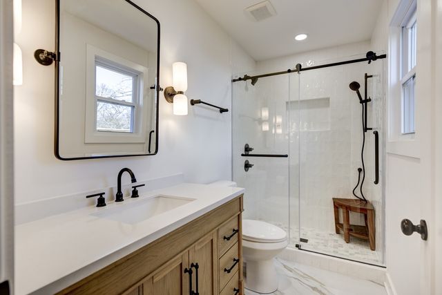 1118 Sunnymeade Dr, Nashville, TN 37216