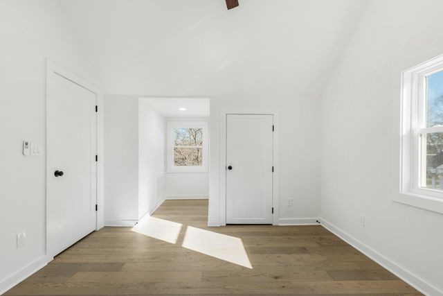 1118 Sunnymeade Dr, Nashville, TN 37216