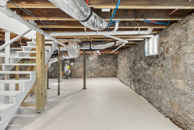 1118 Sunnymeade Dr, Nashville, TN 37216