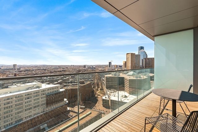 430 Stuart St 23J, Boston, MA 02116