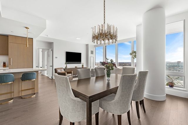 430 Stuart St 23J, Boston, MA 02116