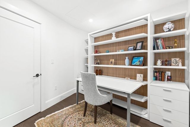 430 Stuart St 23J, Boston, MA 02116
