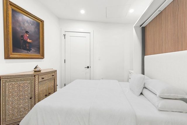 430 Stuart St 23J, Boston, MA 02116