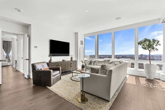430 Stuart St 23J, Boston, MA 02116