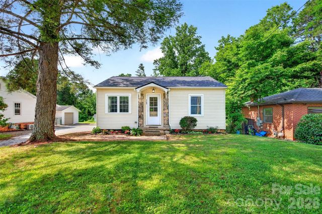 469 Kenilworth Road, Asheville, NC 28805