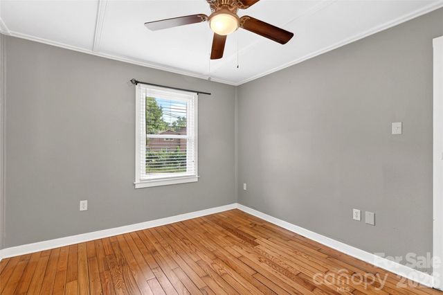 469 Kenilworth Road, Asheville, NC 28805