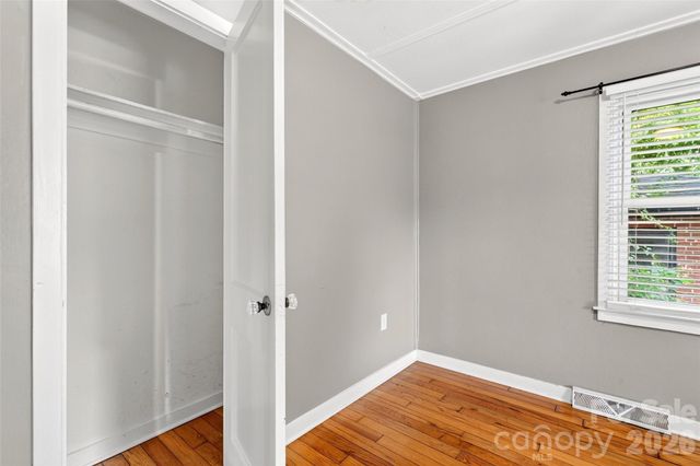 469 Kenilworth Road, Asheville, NC 28805