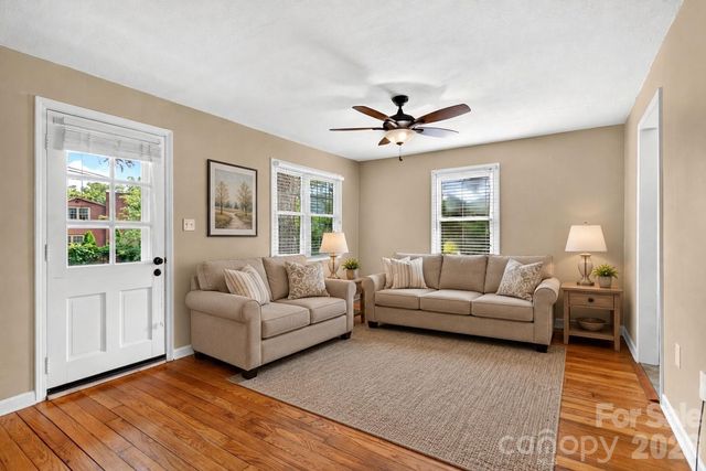 469 Kenilworth Road, Asheville, NC 28805