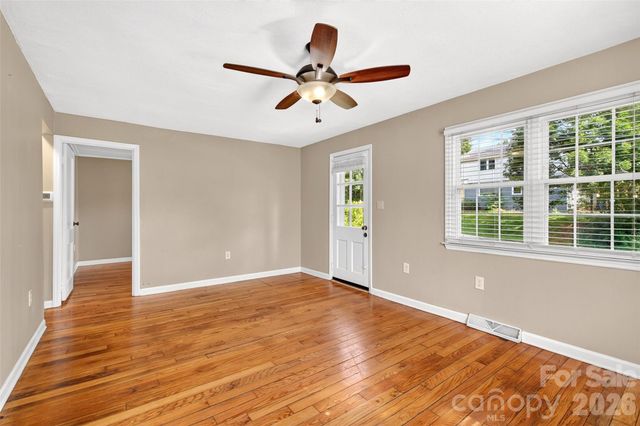 469 Kenilworth Road, Asheville, NC 28805