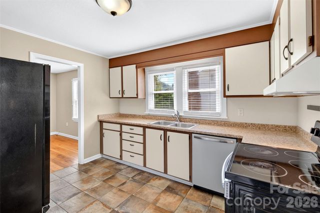 469 Kenilworth Road, Asheville, NC 28805