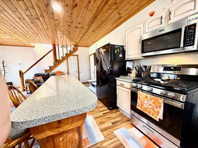 18286 Johnson Road, Brainerd, MN 56401