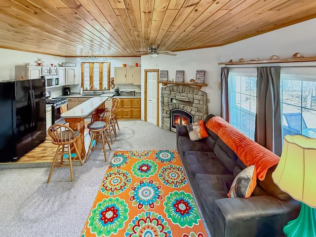 18286 Johnson Road, Brainerd, MN 56401