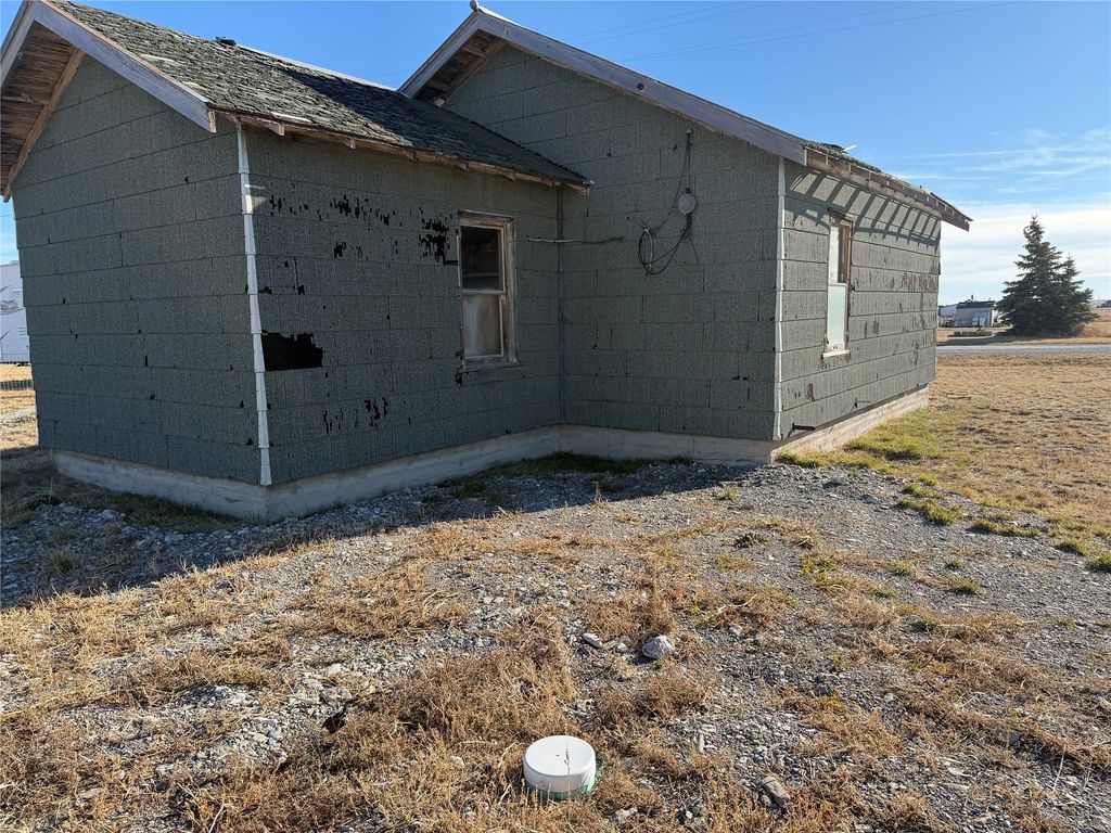 111 & 113 Central Avenue, Bynum, MT 59419 photo 4