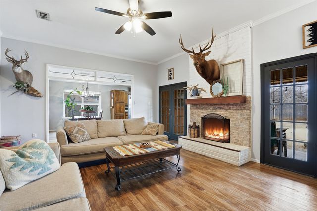 704 Daniels Drive, Crowley, TX 76036