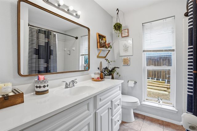 704 Daniels Drive, Crowley, TX 76036