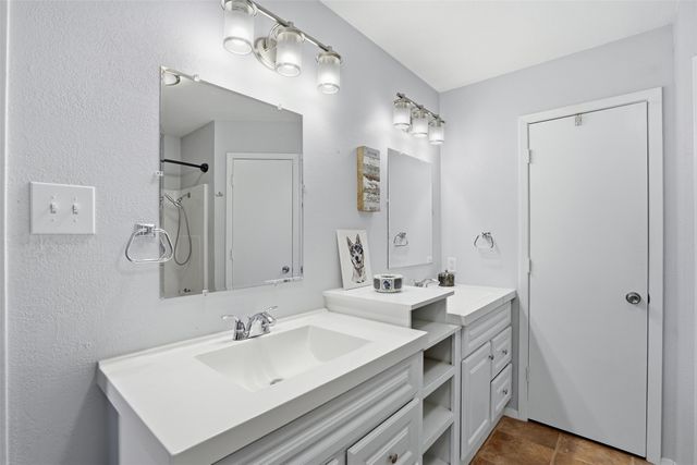 704 Daniels Drive, Crowley, TX 76036