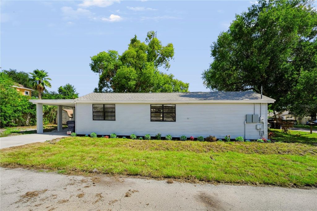 Image 20 of property listing at 6425 S RICHARD AVENUE, Tampa, FL 33616