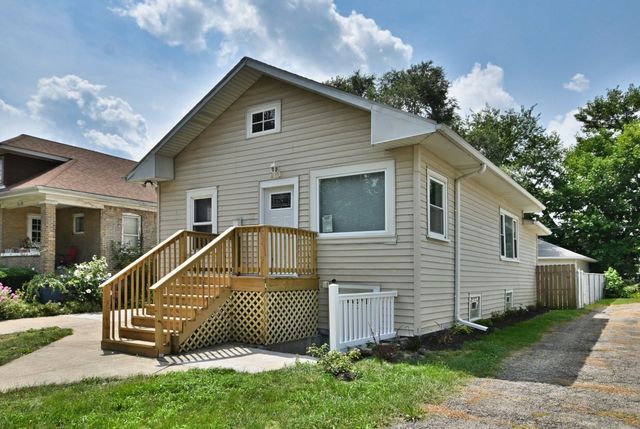 2122 S 2nd Avenue, Maywood, IL 60153
