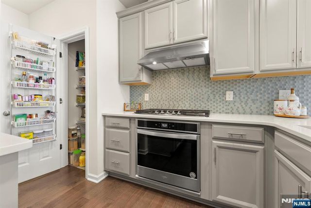 22 Leahy Drive, Wood Ridge, NJ 07075