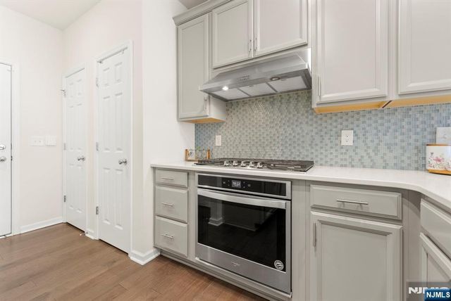 22 Leahy Drive, Wood Ridge, NJ 07075