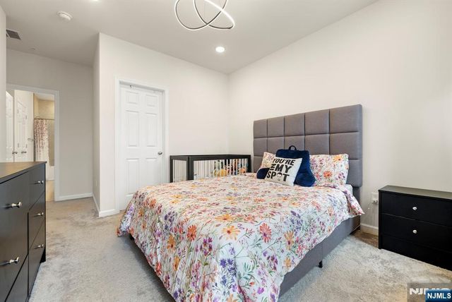 22 Leahy Drive, Wood Ridge, NJ 07075