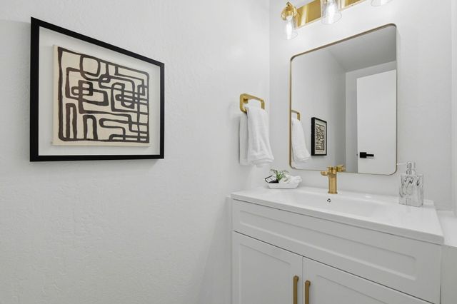 3861 Cosmic Pl, Fremont, CA 94538