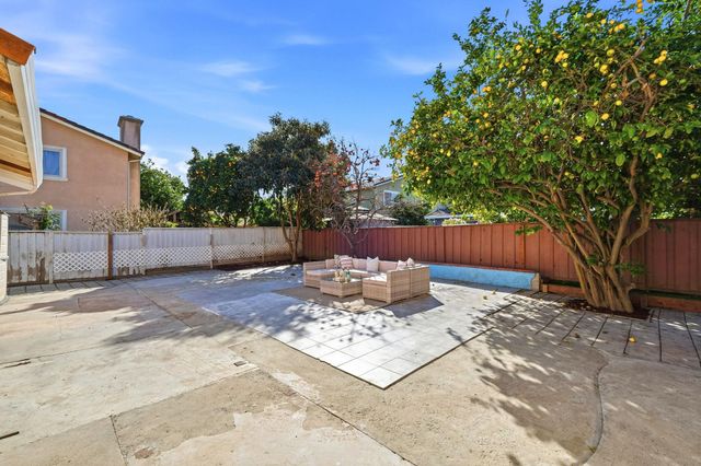 3861 Cosmic Pl, Fremont, CA 94538