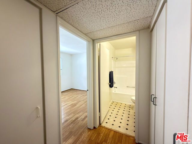 326 S Manhattan Place 104, Los Angeles, CA 90020
