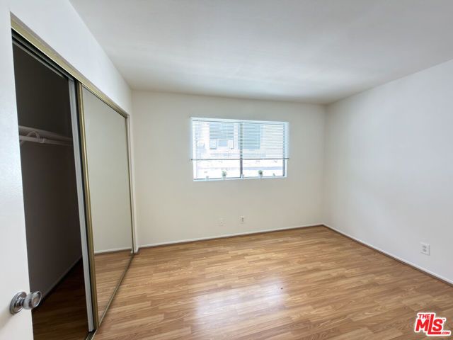 326 S Manhattan Place 104, Los Angeles, CA 90020