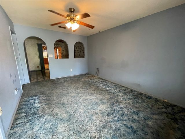 1805 Kern Dr, Corpus Christi, TX 78412