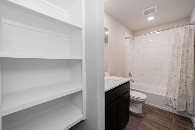 1229 Windsong Drive, Cedar Hill, TX 75104