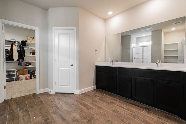 1229 Windsong Drive, Cedar Hill, TX 75104