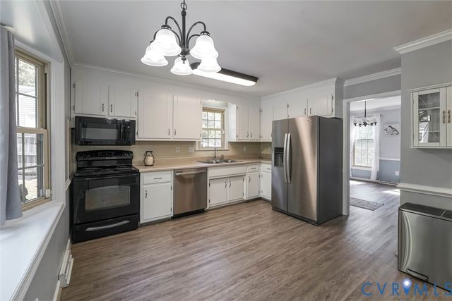 12530 Lively St, Chester, VA 23831