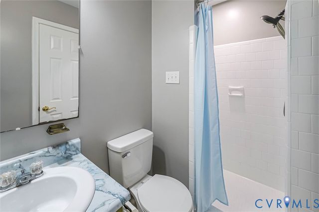 12530 Lively St, Chester, VA 23831