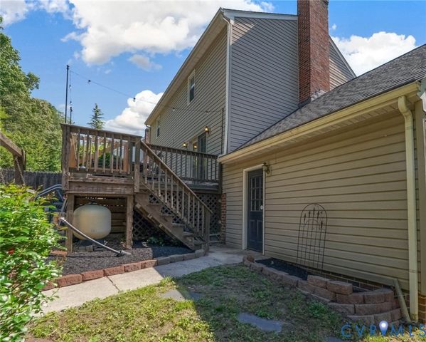 12530 Lively St, Chester, VA 23831