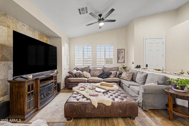 1024 E FRYE Road 1056, Phoenix, AZ 85048