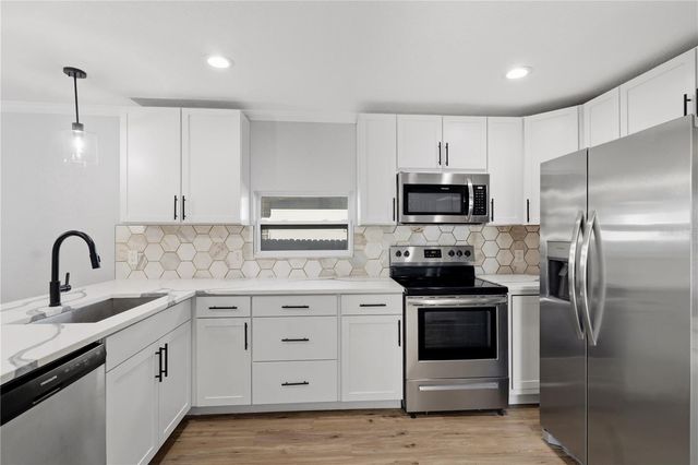 2623 E 38TH AVENUE, Tampa, FL 33610
