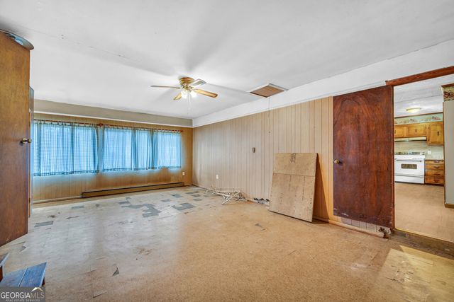 126 S Segars Street, Bowman, GA 30624
