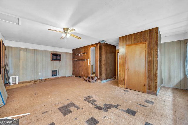 126 S Segars Street, Bowman, GA 30624