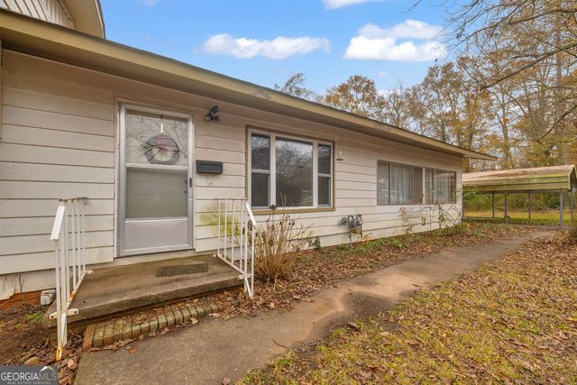 126 S Segars Street, Bowman, GA 30624
