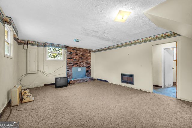 126 S Segars Street, Bowman, GA 30624