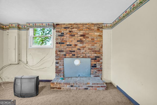 126 S Segars Street, Bowman, GA 30624