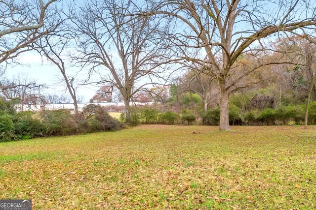126 S Segars Street, Bowman, GA 30624