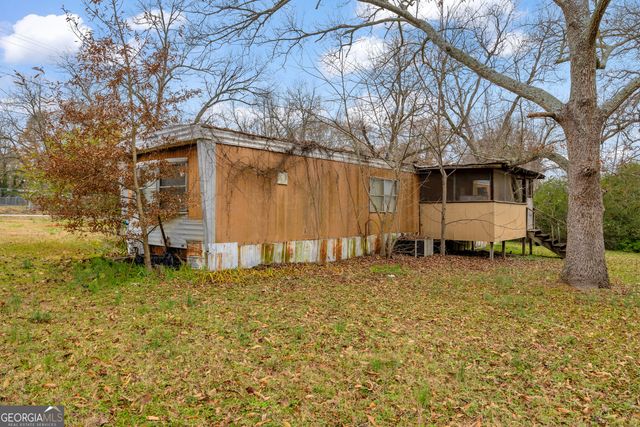 126 S Segars Street, Bowman, GA 30624